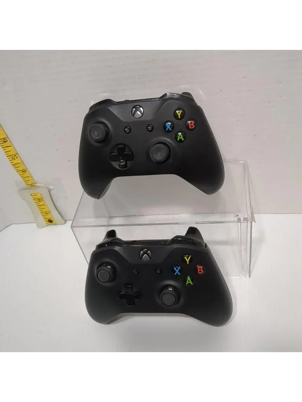 2 Broken Original Microsoft Xbox One Wireless Controllers Model 1708 Stick Drift